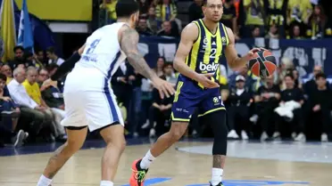 Fenerbahçe Beko, EuroLeague’de A. Efes’i 79-62 Mağlup Ederek 17. Zaferini Aldı