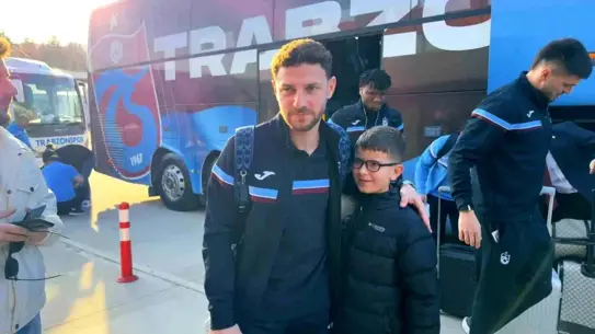 Trabzonspor, Antalya'da Antalyaspor ile Karşılaşmaya Hazırlanıyor