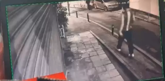 Arama ekiplerinin sahildeki çalışması