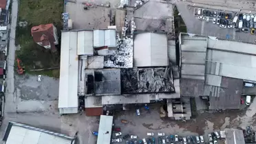 Düzce'de Strafor Fabrikasında Elektrik Arızası Nedeniyle Büyük Yangın