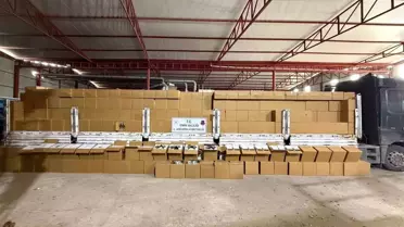 İzmir'de 12 Milyon Bandrolsüz Makaron Operasyonu: 2 Şüpheli Tutuklandı