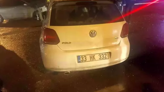 Düziçi'de İki Araç Çarpıştı: 2 Yaralı ve Yol Kısa Süreliğine Kapatıldı