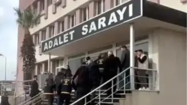 Ayvalık'ta Polis Operasyonu: Dolandırıcılık Şebekesi Çökertildi