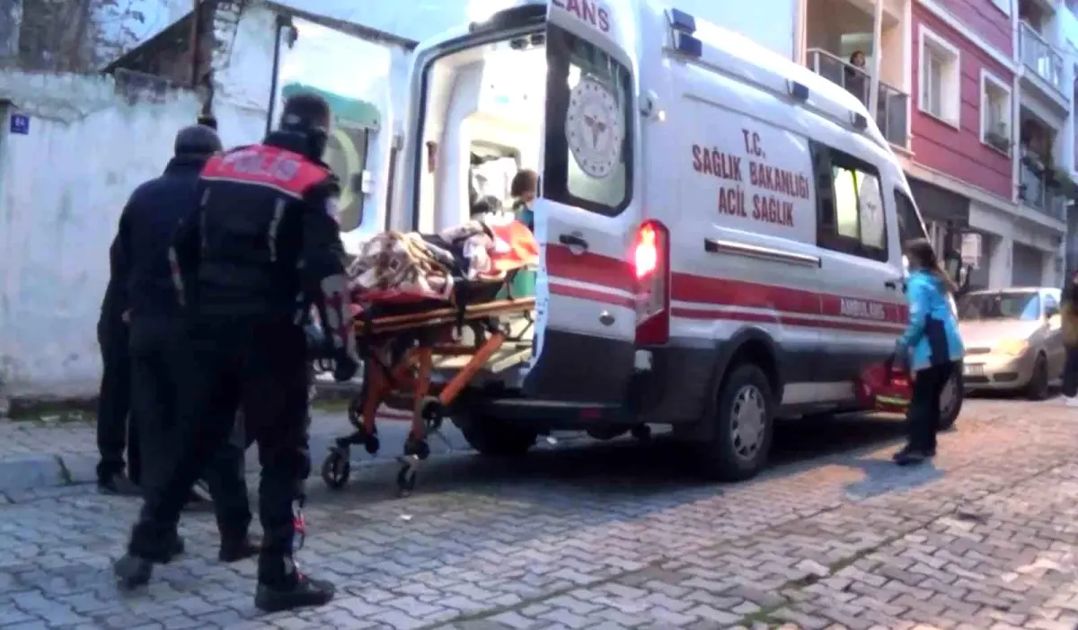 Efeler'de baygın bulunan kadın