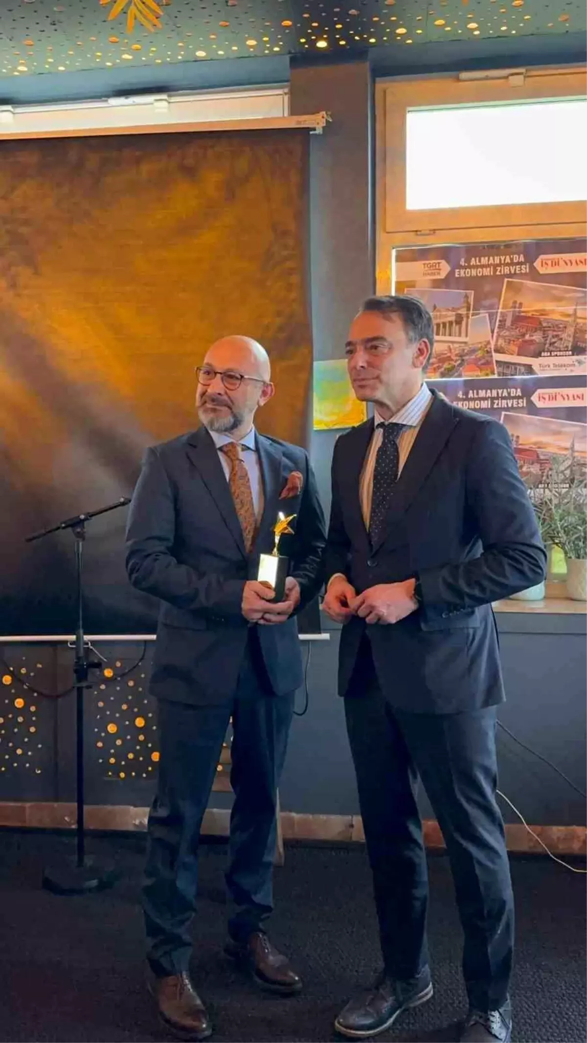 Asset GLI, Almanya’da En Başarılı Türk Lojistik Şirketi Ödülünü Aldı