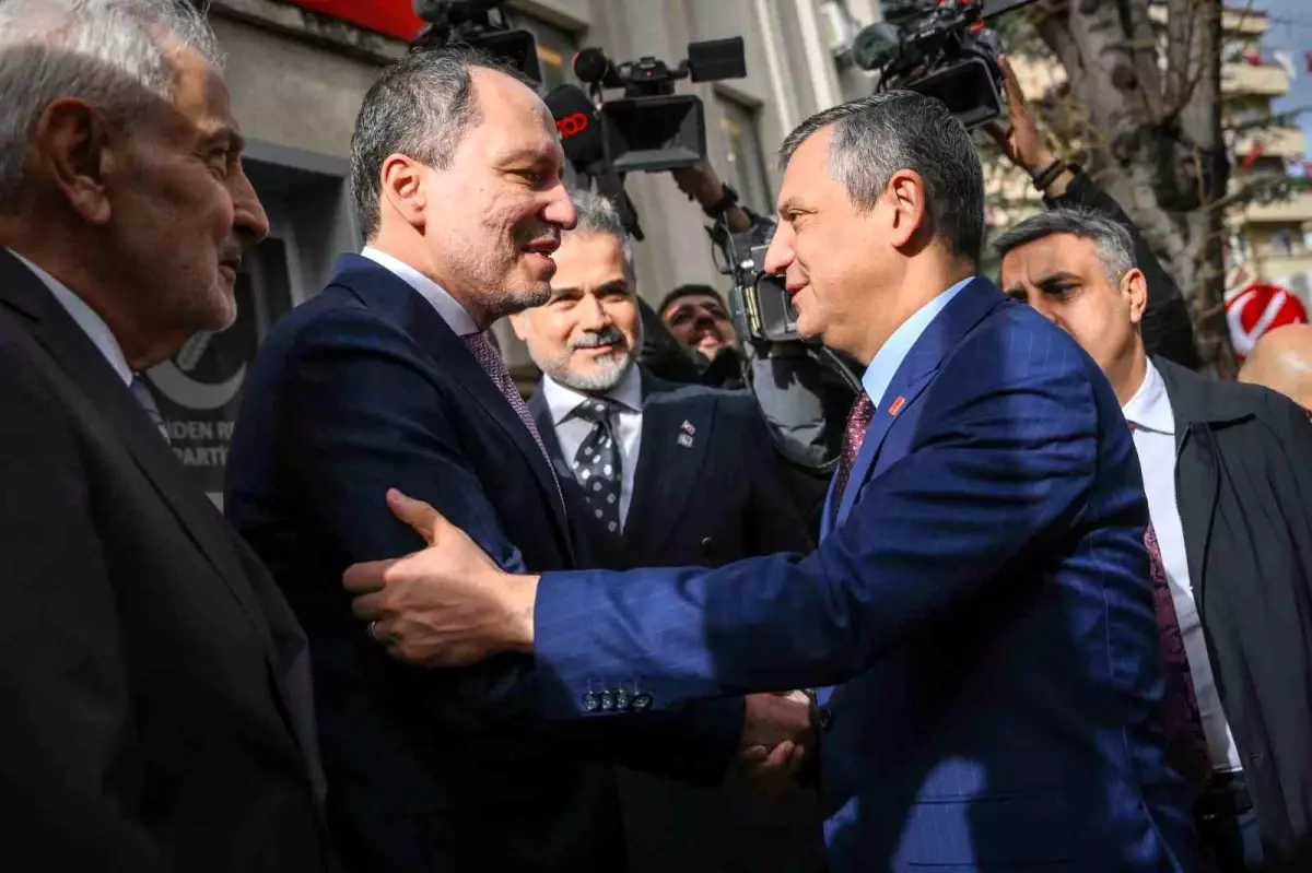 Özel ve Erbakan görüşme anı