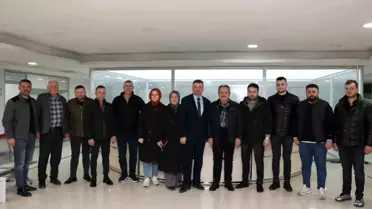 Cumayeri Esnafıyle Görüşen Belediye Başkanı Koloğlu, Seçim Sürecinde Destek Vurguladı