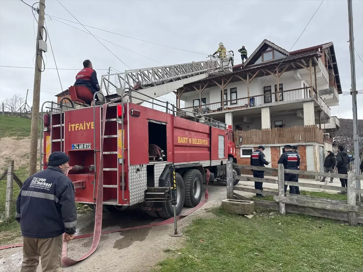 Bartın Yeşilkaya Köyünde Çıkan Ev Yangını Kontrol Altına Alındı