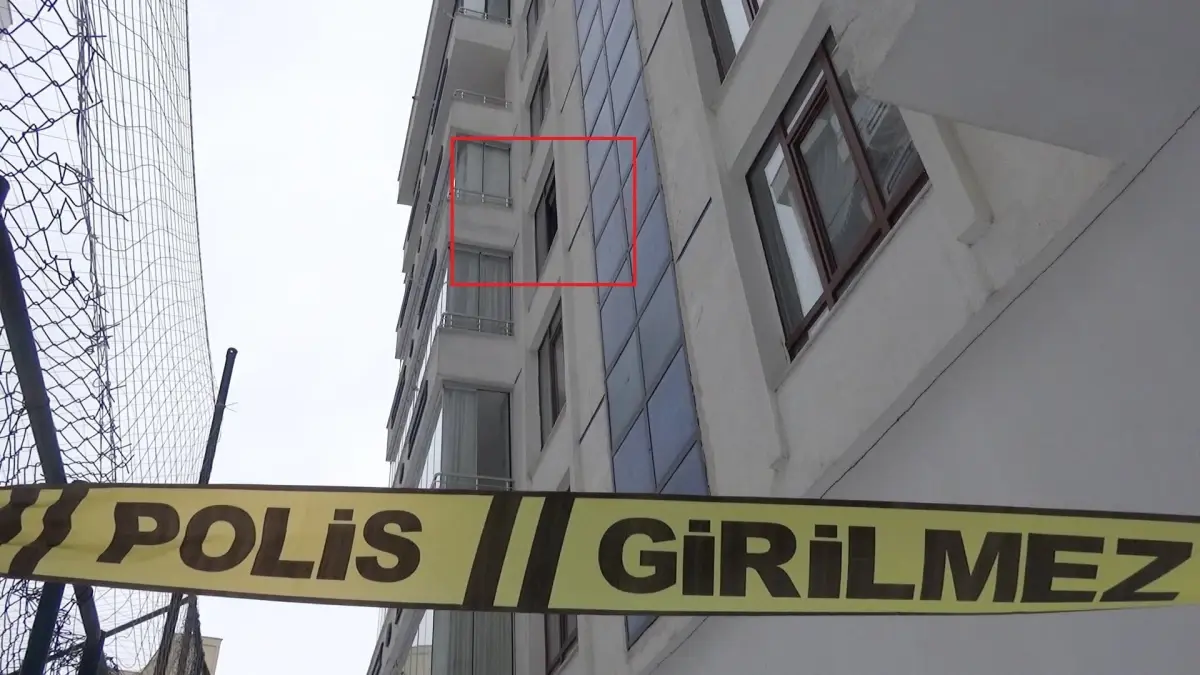 Erzurum’da cam silen öğretmen