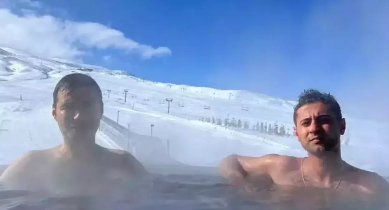 Erciyes Kayak Merkezinde -10°C'de Sıcak Havuz Keyfi