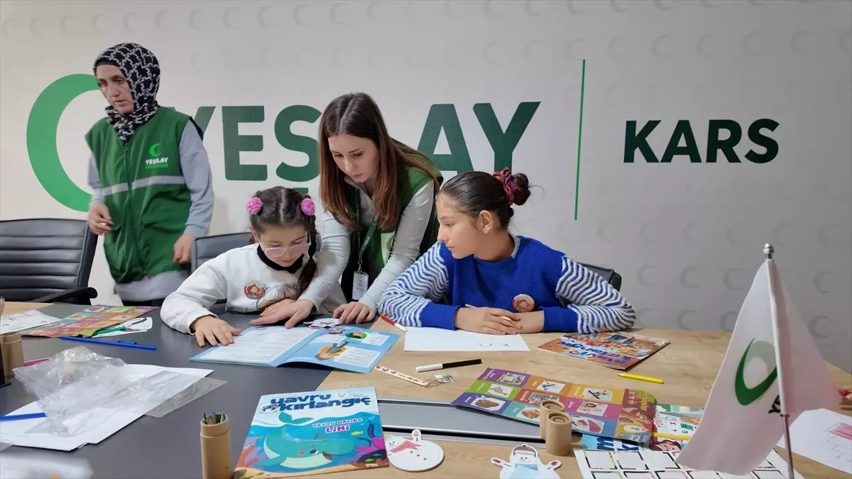 Kars’ta Yeşilay’dan Yarıyıl Tatiline Özel Kış Okulu