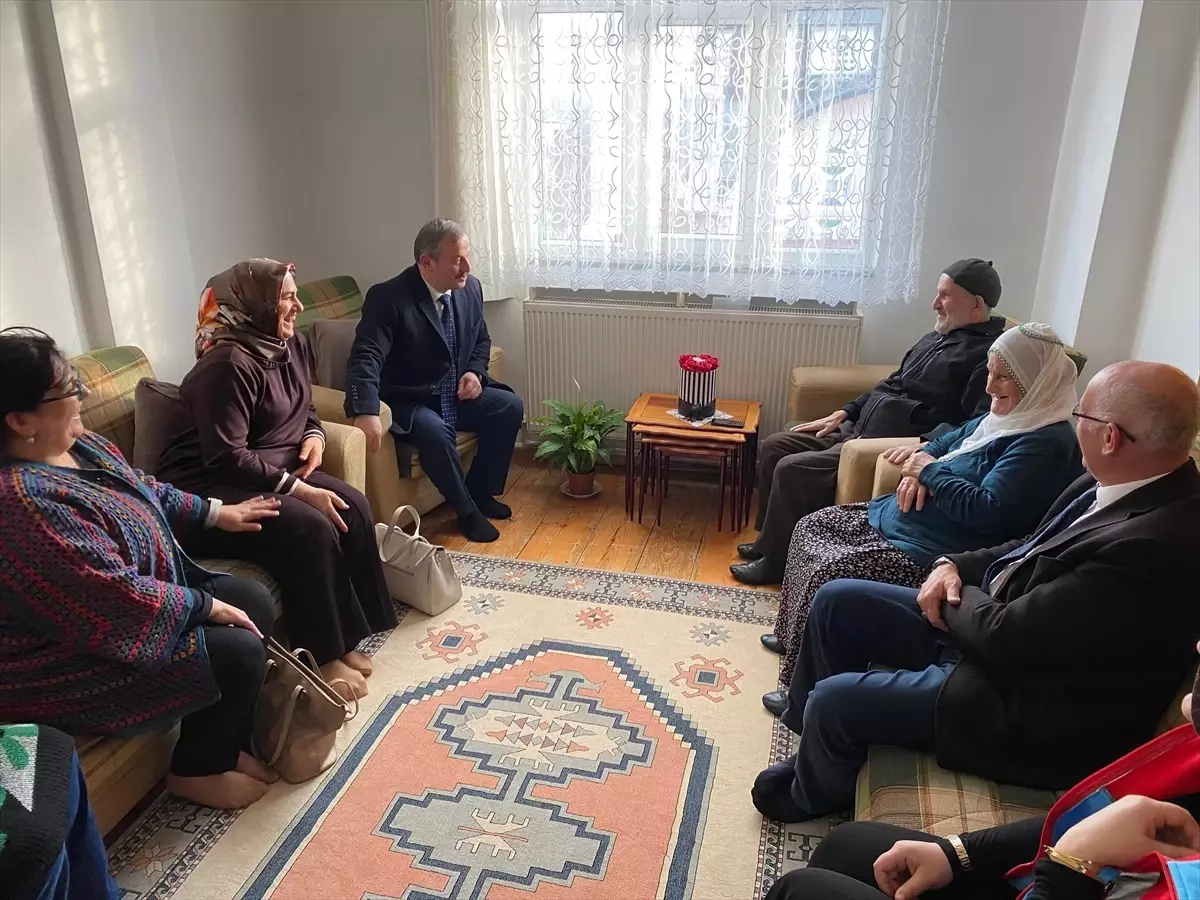 Kaymakam Perçi, Niksar’da Arslan Ailesiyle Görüşmeye Devam Ediyor