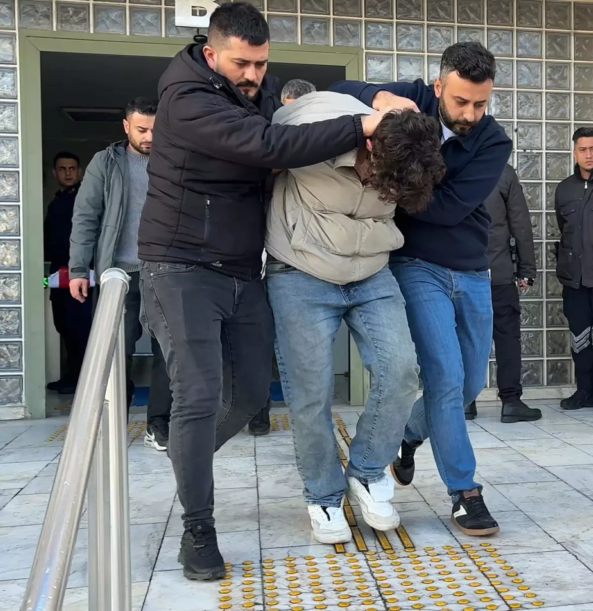 Cilvegözü Sınır Kapısı'nda tutuklama anı