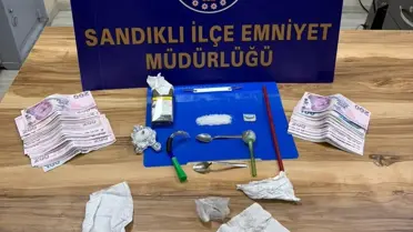 Sandıklı’da Uyuşturucu Operasyonu Sonuçlandı: 3 Şüpheli Gözaltında