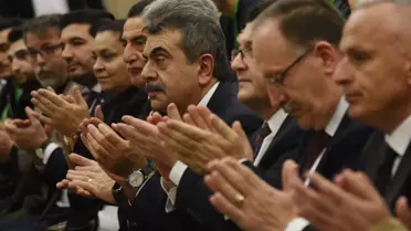 Tekin: Türkiye’de Başörtüsü Tartışması Tarihe Karıştı