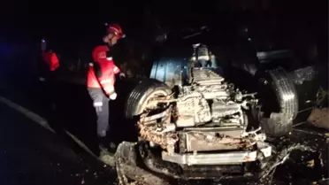 Balıkesir Savaştepe’de Takla Atan Araçta Dört Kişi Yaralandı