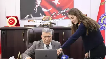 Burdur Emniyet Müdürü Ahmet Kurt, 'Yılın Kareleri' Oylamasında 6 Kategoriye Oy Verdi