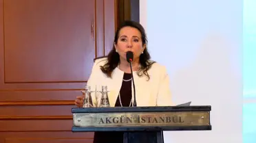 İstanbul Nüfus Müdürlüğü'nden Emekli Veda: Rabıa Babaoğlu'na Şerefiye