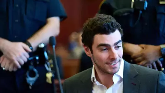 Mangione, CEO Brian Thompson’a Yönelik Cinayet Suçlamasından Tamamen Temizlendi