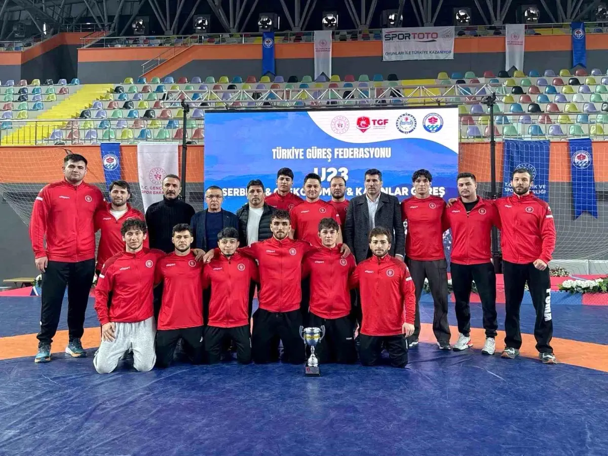 Trabzon’da U23 Grekoromen Güreş Türkiye Şampiyonası Tamamlandı