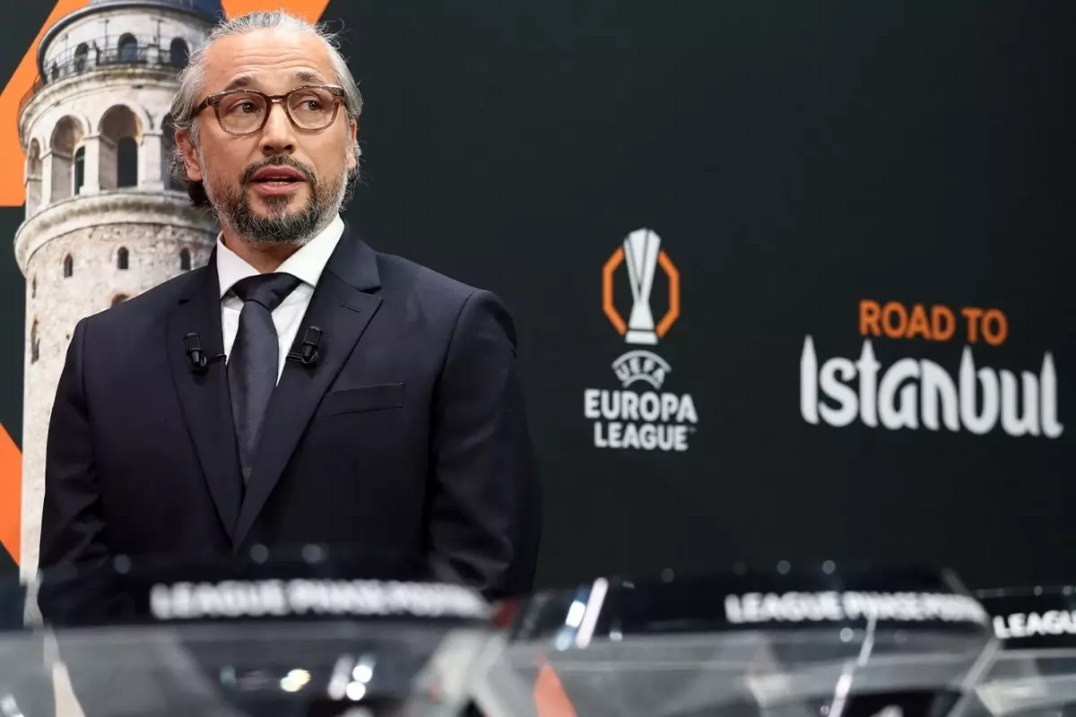 İlhan Mansız’ın Beyaz Saçları UEFA Avrupa Ligi Çekilişinde Gündemde