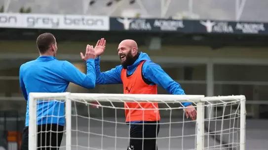 Bodrum FK, Serikspor'u Konuk Ediyor: Kritik Maçta Üç Puan İçin Mücadele