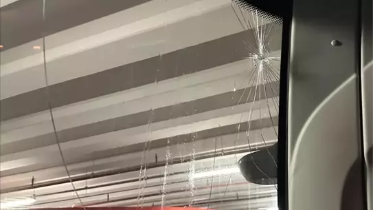 Trabzonspor Otobüsüne Antalyaspor Maçından Önce Taşlı Saldırı Gerçekleşti