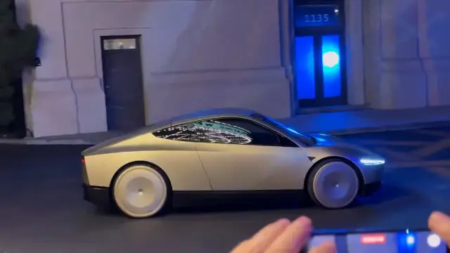 Yeni Tesla modelinin iç tasarımı