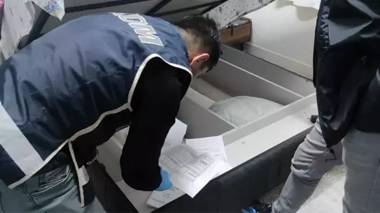 Yapay Zeka Videolarıyla 15 Milyon Liralık Dolandırıcılık Şebekesi Çökertildi