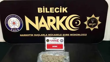 Bilecik'te Çadır İçinde Gizlenen 220 Gram Uyuşturucu Ele Geçirildi