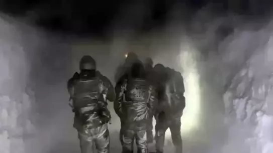 Ağrı'da Tipi Kazasında Mahsur Kalan İki Vatandaş Güvenli Şekilde Kurtarıldı