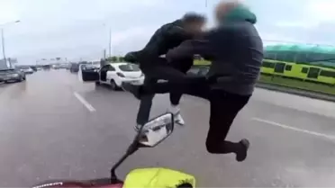 Bursa’da Trafik Tartışması Şiddetli Kavgaya Dönüştü