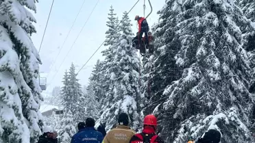 Uludağ’da Telesiyej Arızası Sonrası 51 Tatilci Güvenli Şekilde Tahliye Edildi