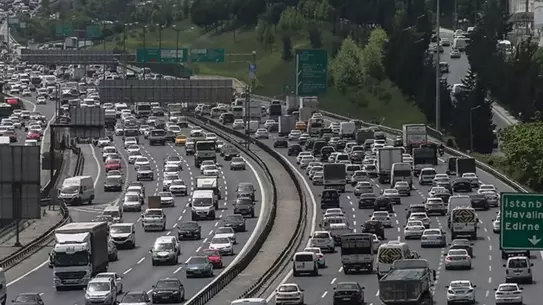 ABD-İran Gerilimi Sonrası Akaryakıt Fiyatlarına Üçlü Zam Şoku