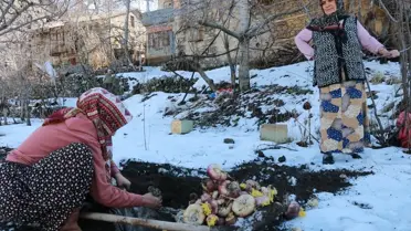 Hadim'de Asırlık Kuyulama Tekniğiyle Sebzeler Taze Kalıyor