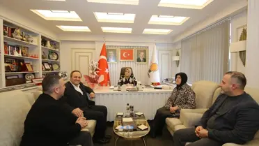 Sakarya'da Çiğdem Erdoğan, Vatandaşlarla Buluşarak Bölgesel Öncelikleri Dinledi