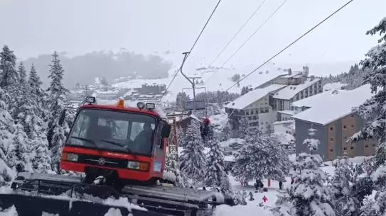 Uludağ’da Telesiyej Arızası Sonrası 51 Tatilci 3 Saatte Güvenli Şekilde Tahliye Edildi