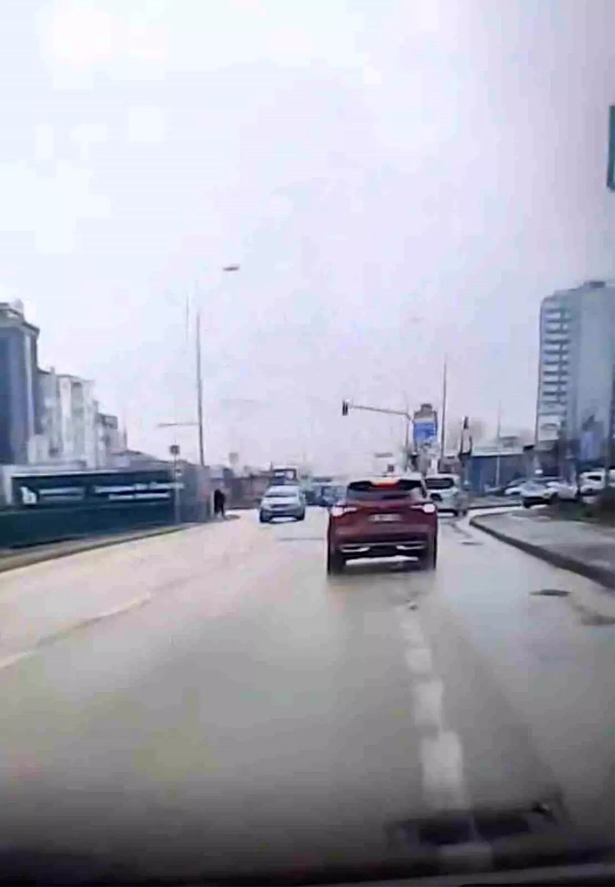 Bursa’da Ters Yöne Giren Araç Sürücüleri Şaşkına Çevirdi