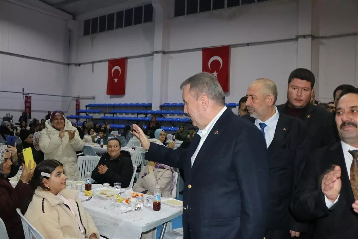 Destici'den ABD-İran Tartışması: Müdahale Hakları Sorgulandı