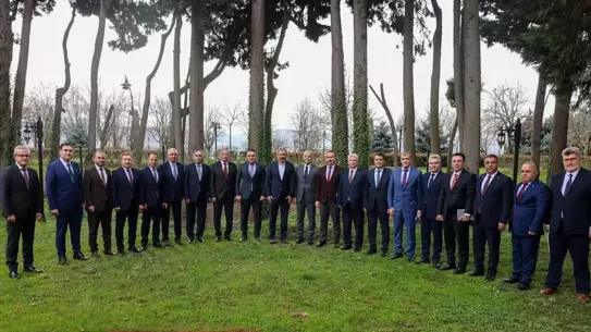 Kocaeli'de Eğitim Yatırımları Değerlendirildi: 24 Yıllık Çalışmalar ve Gelecek Planları