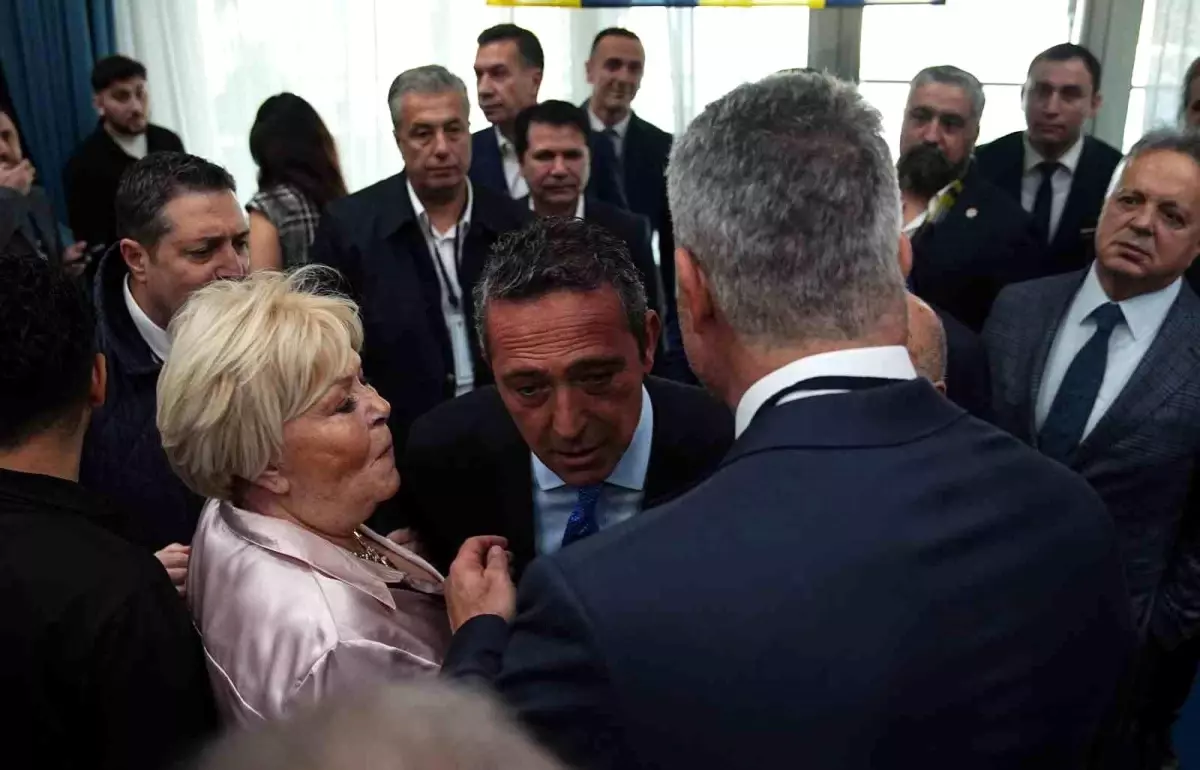 Fenerbahçe Yüksek Divan Kurulu’nda Birlik ve Mali Bağımsızlık Mesajı Güçlendi