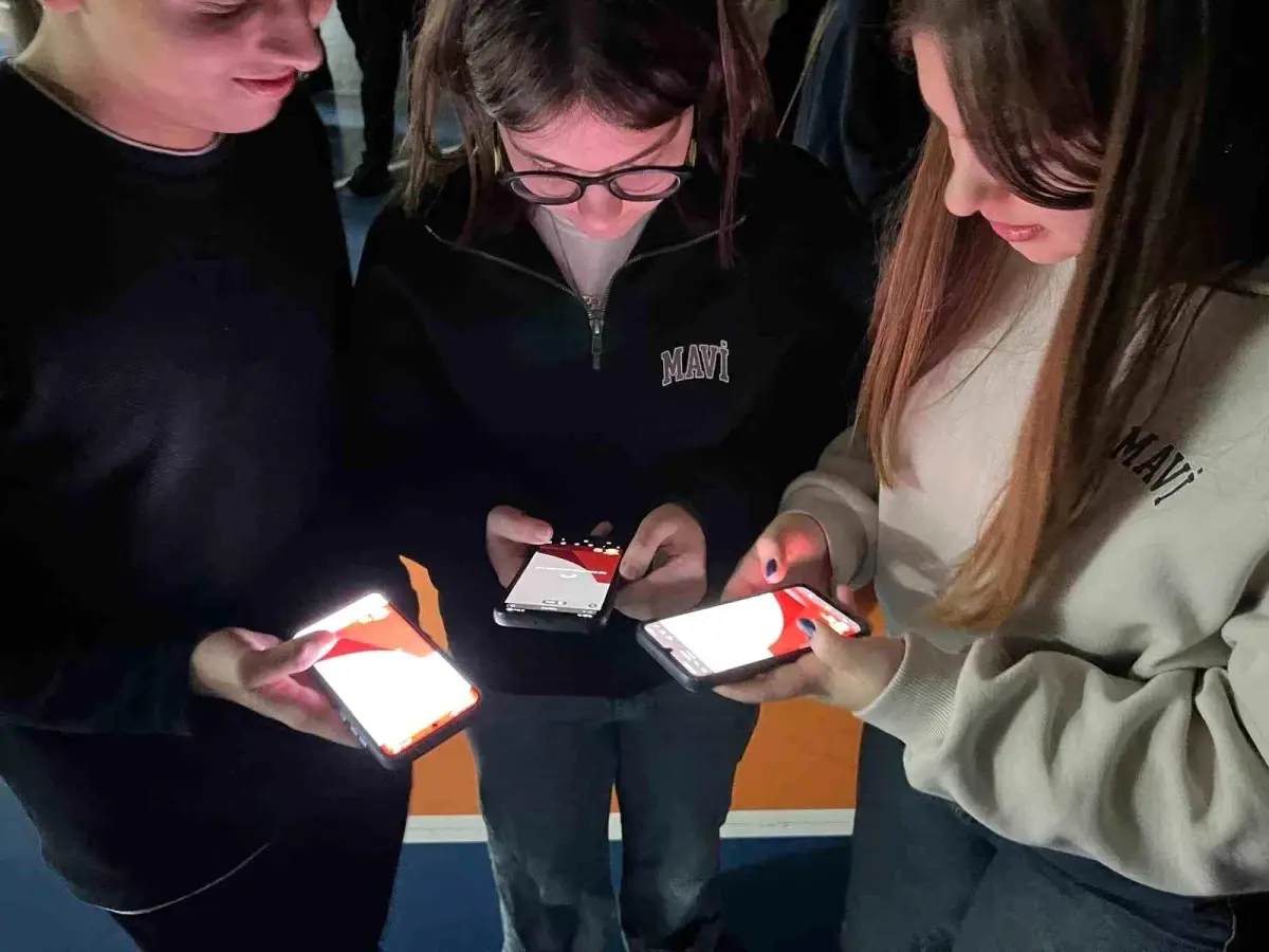 Düzce Gençlik Kış Kulübü'nden Renkli Müzik Gecesi