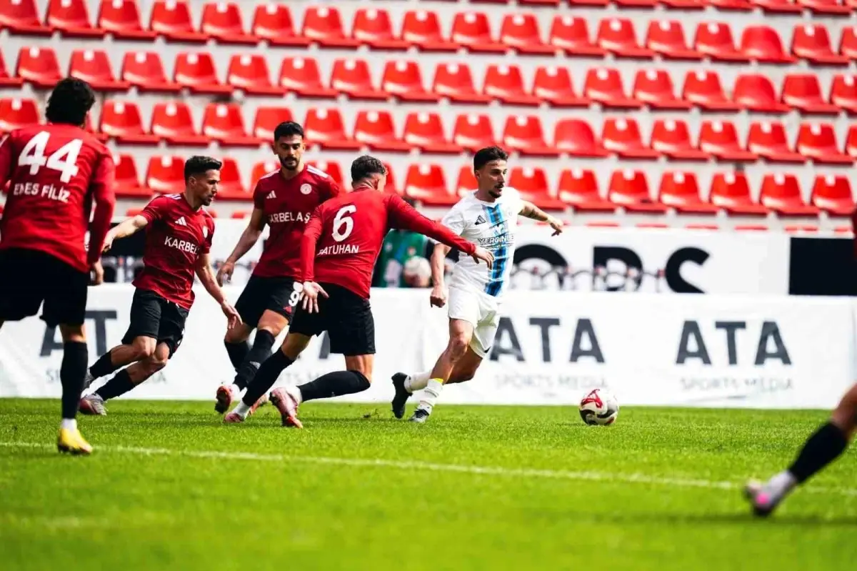 Erciyes 38 FK ve Karaköprü Belediyespor maçından bir kare