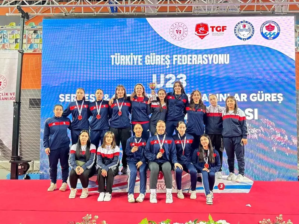 U23 Kadınlar Güreş Şampiyonası Trabzon kapak fotoğrafı
