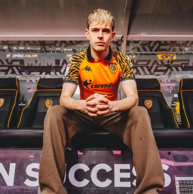 Antrenmanda Toby Collyer