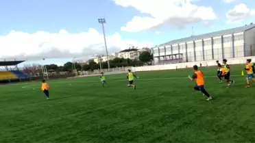 Germencik Belediyespor'un Minik Futbolcuları Tatilde de Sahayı Doldurdu