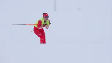 Yüksekova’da 260 Sporcu Katıldı: Kayaklı Koşu 1. Etap Heyecanı Bitti