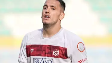 Rey Manaj, Sivasspor'a Resmen Katıldı: Taraftarlar Havalimanında Karşıladı