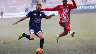 Erzurumspor FK, Sarıyer'i 4-0 Boşverdi: Trendyol 1. Lig'de Önemli Galibiyet