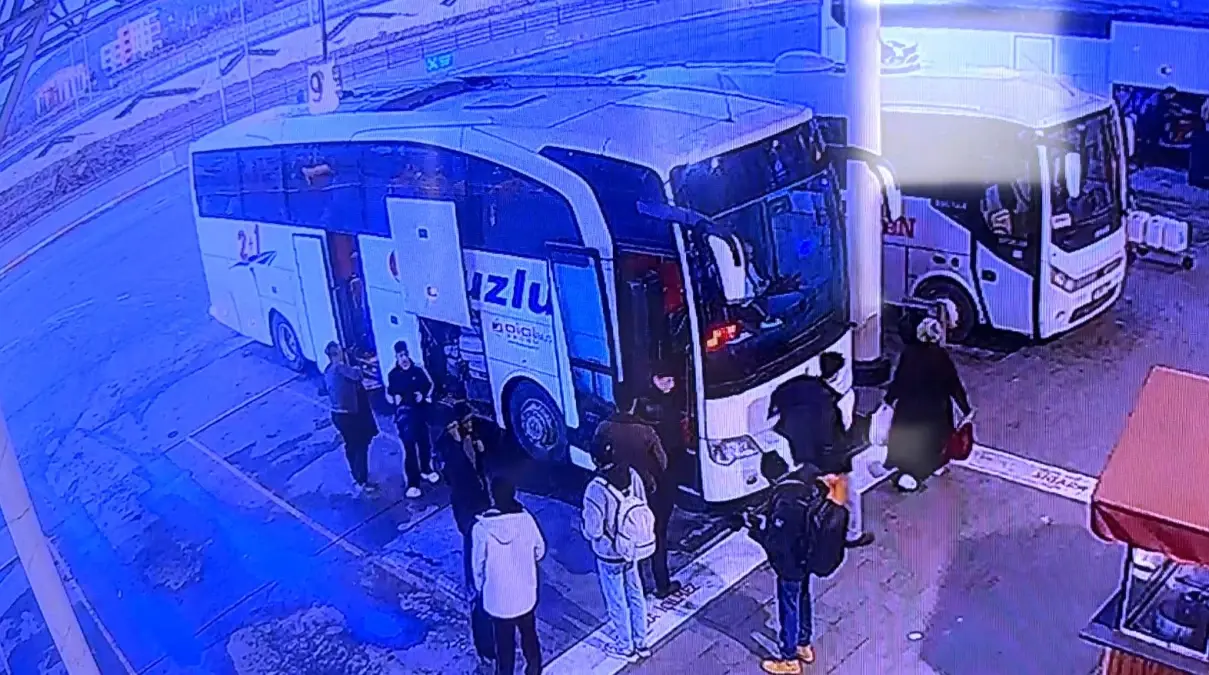 Antalya’da Otobüs Devrildi, 8 Kişi Hayatını Kaybetti, 26 Yaralı Hastaneye Sevk Edildi